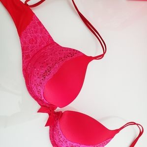 Victoria's Secret Very Sexy Push Up 32C